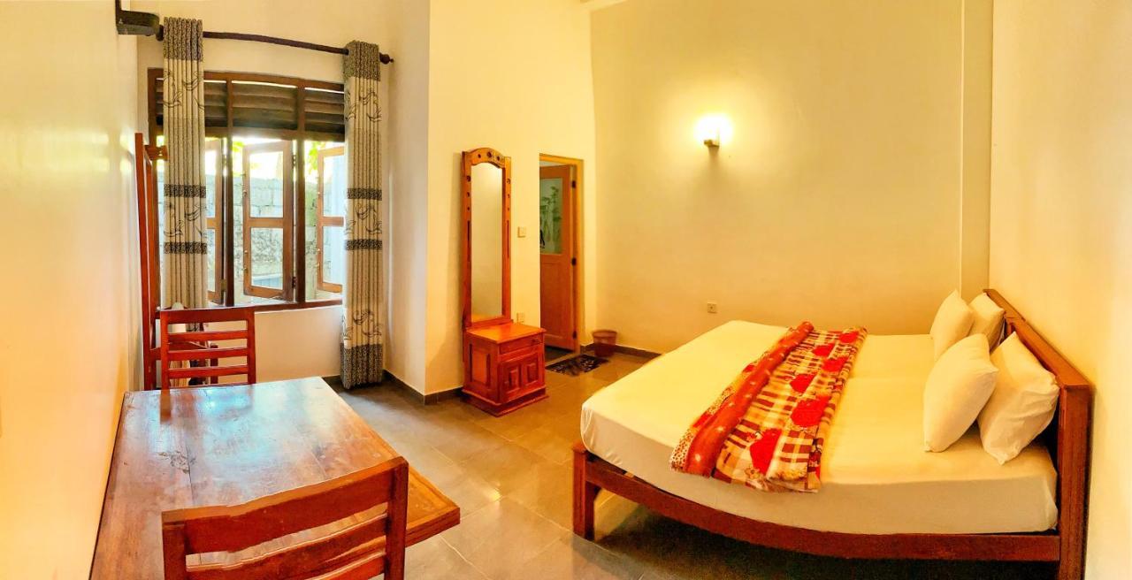 Adams Peak Inn Nallathanniya Eksteriør bilde