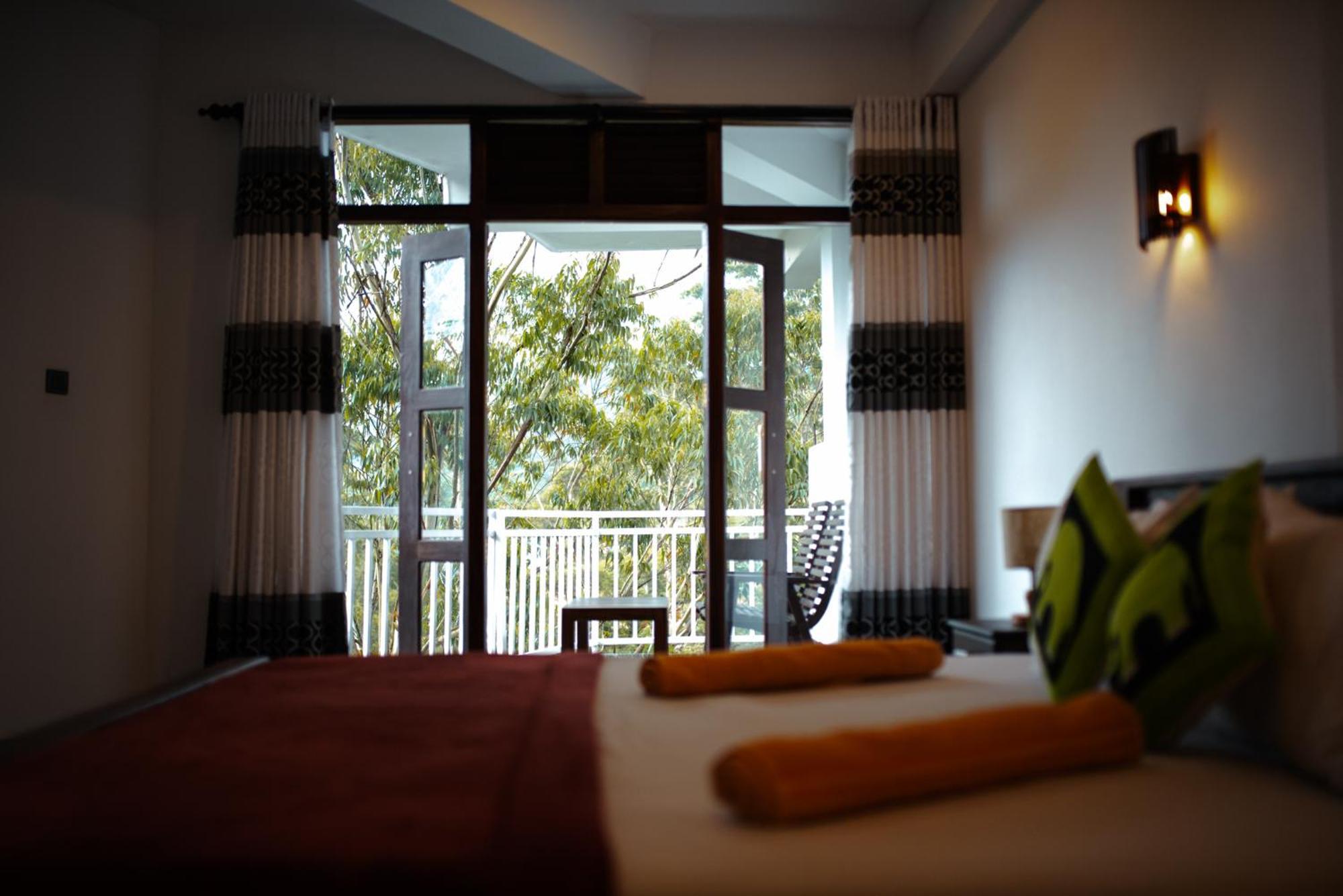 Adams Peak Inn Nallathanniya Eksteriør bilde