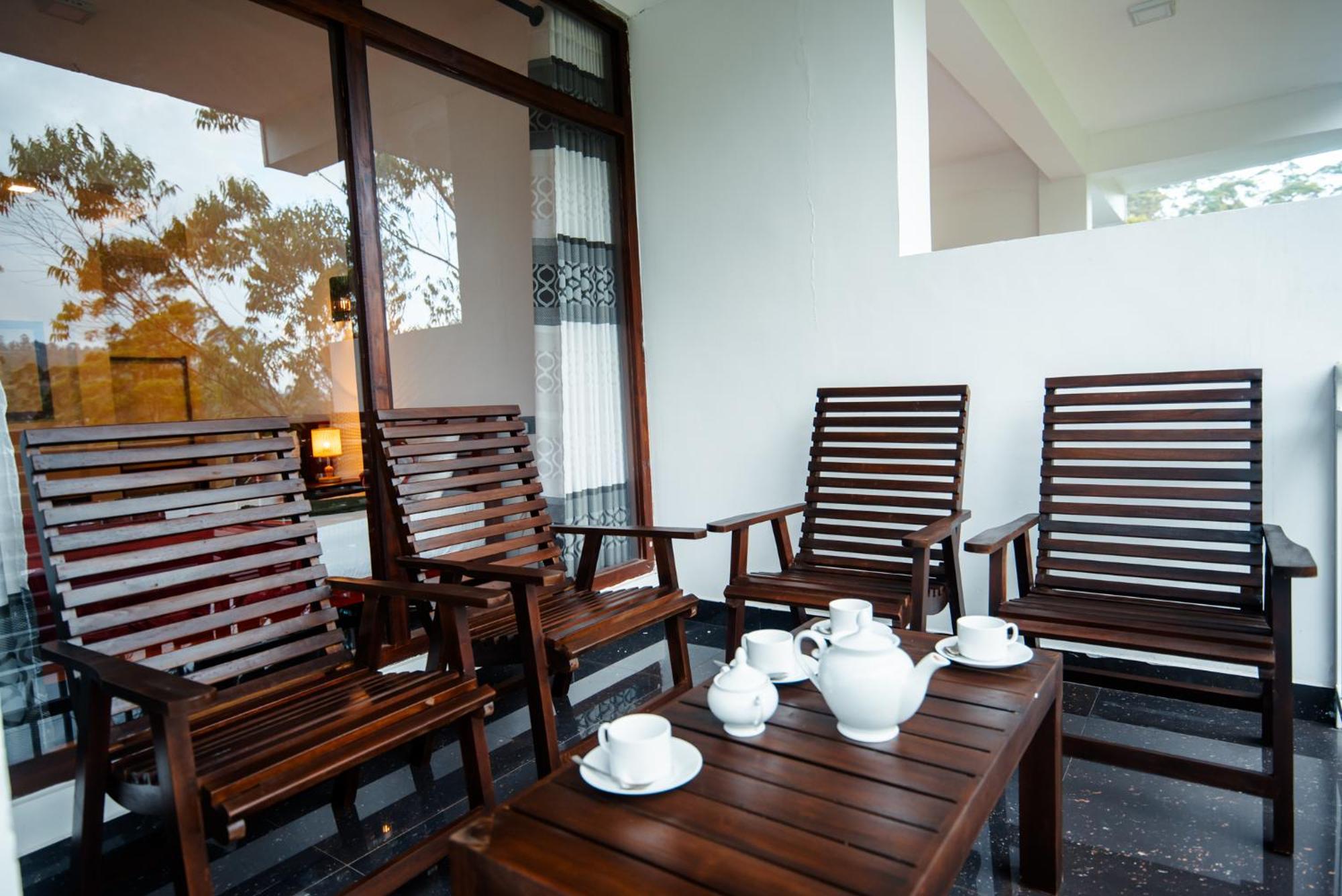 Adams Peak Inn Nallathanniya Eksteriør bilde